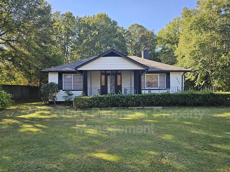 3 bed, 2.0 bath, 1666 sqft, $2,395 — Photo 1