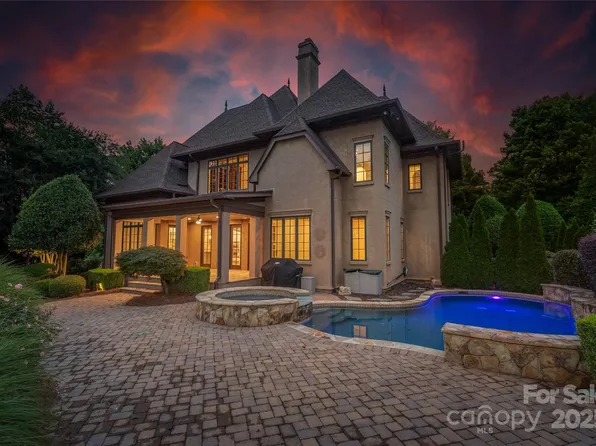 18843 Flat Shoals Dr, Cornelius, NC 28031