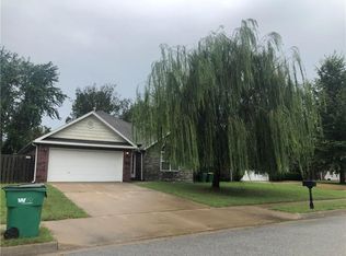 3448 Acorn Falls Ln, Fayetteville, AR 72764