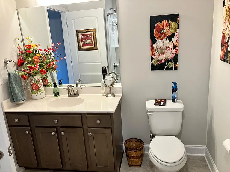 344 Broadberry Ave — Photo 31