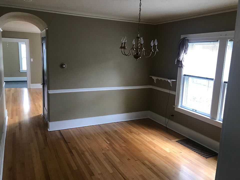 1st image of 119 Twin Hills Dr Floor 2