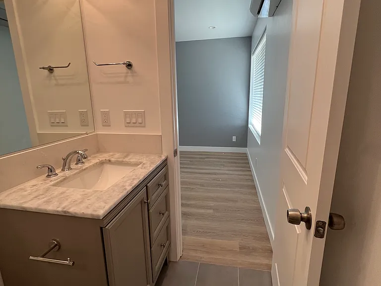 545 W Shenandoah St #B — Photo 5