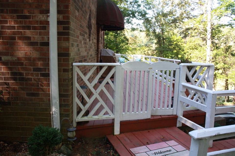 1st image of 1014 Country Club Dr