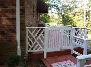1014 Country Club Dr, Martinsville, VA 24112