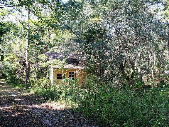 4th image of 584 N Wilderness Trl