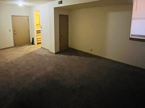 3rd image of 121 S 25th St #1