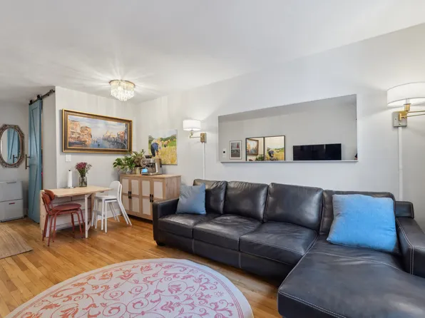 320 East 35th Street image 1 of 12