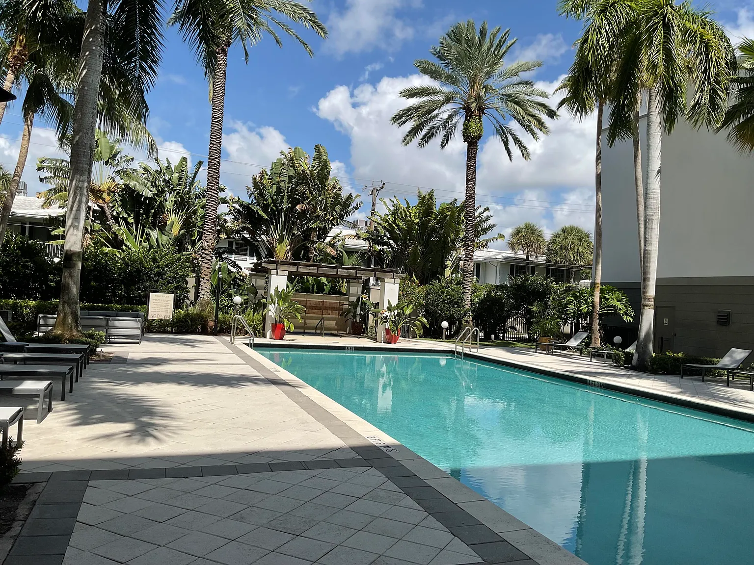 Lauderdale One — Photo 1