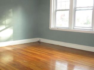 732 Washington St #3A, Brookline, MA 02445