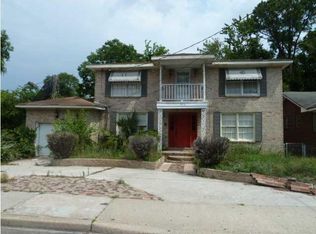 Montague Ave, North charleston, SC 29405