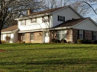 14500 Ridgemoor Dr, Elm Grove, WI 53122