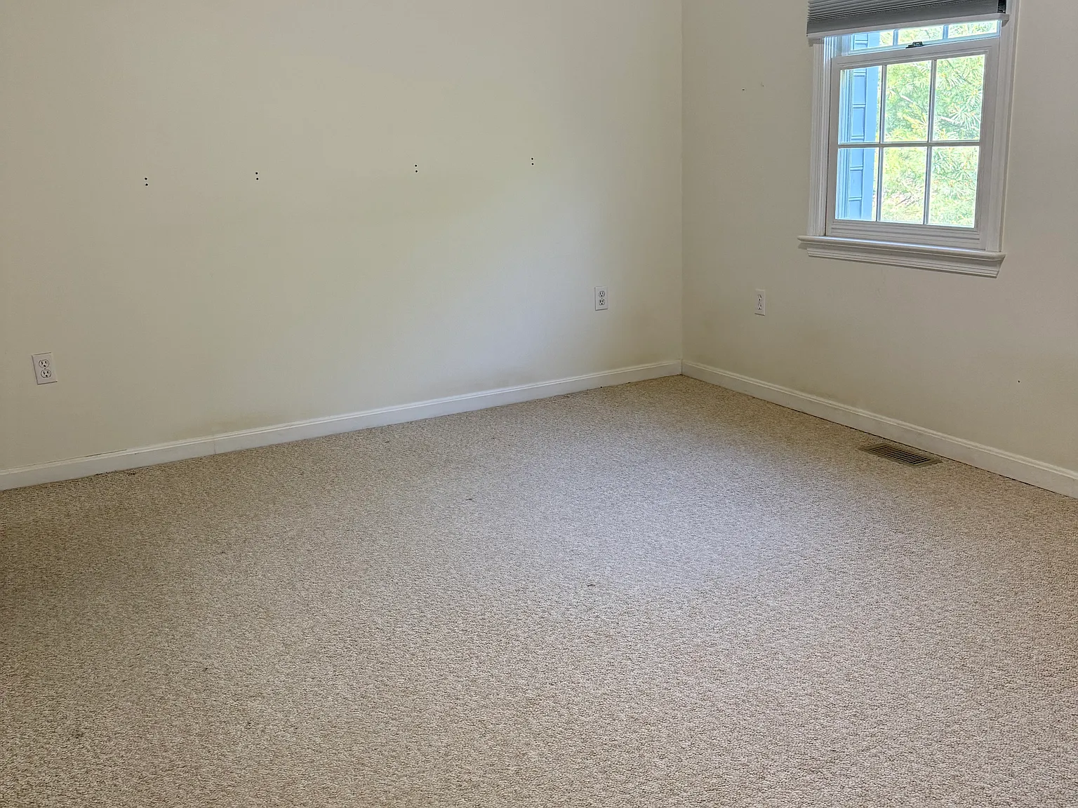 3 bed, 1832 sqft, $1,900 — Photo 4