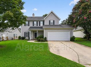 9205 Mitchell Glen Dr, Charlotte, NC 28277