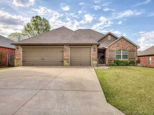 19826 E 46th St S, Broken Arrow, OK 74014