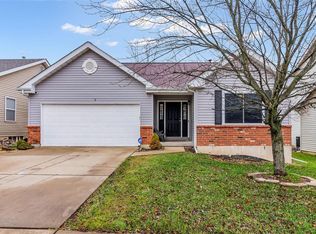 17 Brookfield Ct, Wentzville, MO 63385