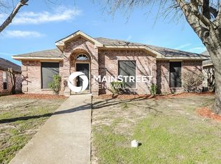 729 Bahama Dr, Lancaster, TX 75146