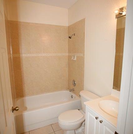 5th image of 5008 Leonard Blvd S