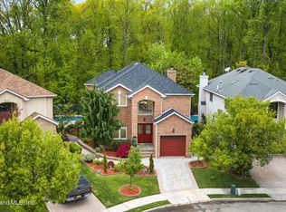 48 Covington Cir, Staten Island, NY 10312