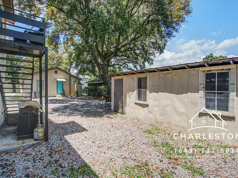 1833 Orangeburg St #C — Photo 19