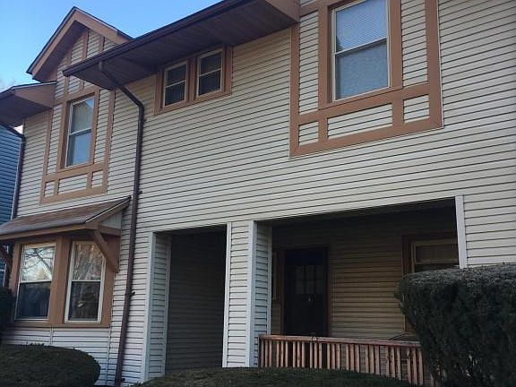 2nd image of 516 Hudson Ave