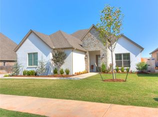 5108 Keystone Cir, Edmond, OK 73025