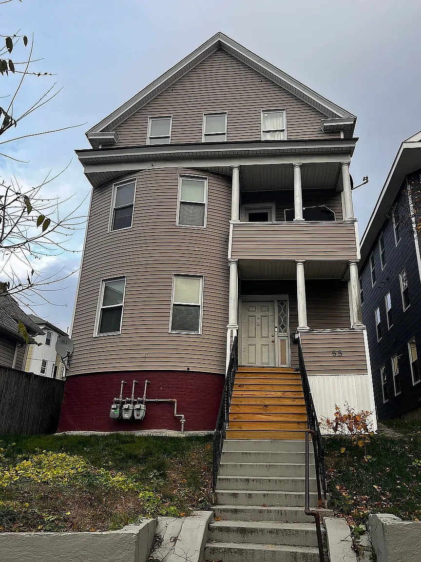 3 bed, 1.0 bath, $2,000 — Photo 1