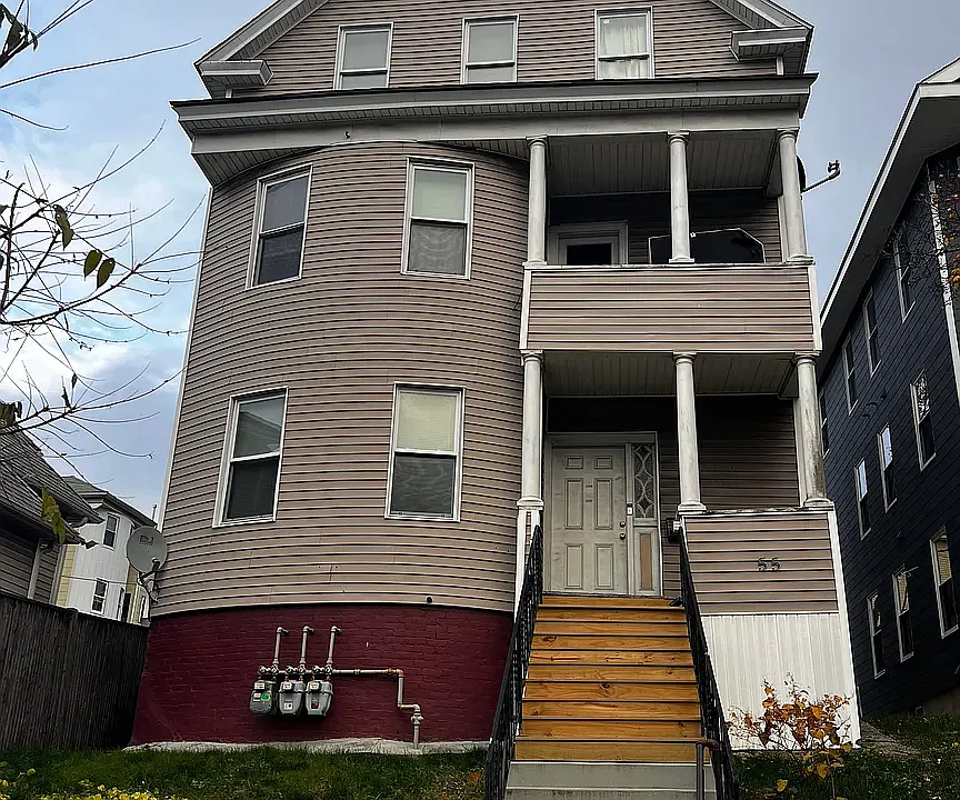 Vernon St