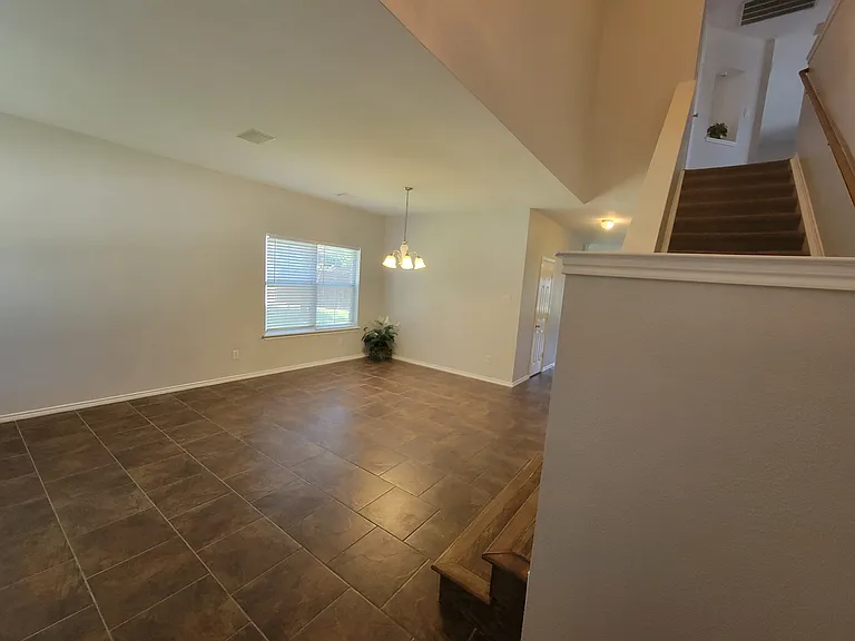 7409 Brent Way — Photo 3