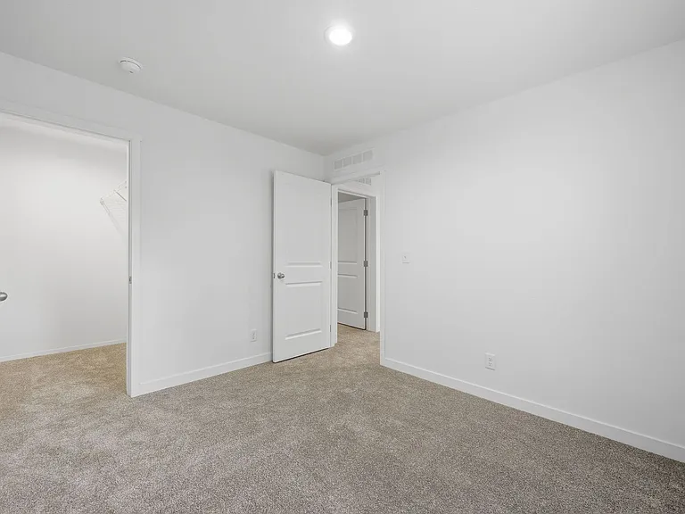 1445 Elm St — Photo 18