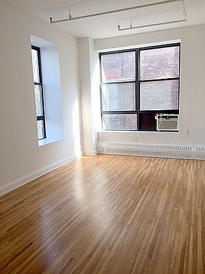 4th image of 450 6th Ave #102