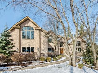 4009 Carlisle Dr, Crystal Lake, IL 60012