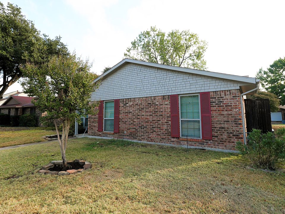 1st image of 348 Westwood Ct