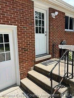 3331 Maisonneuve Ave #LOWER — Photo 4