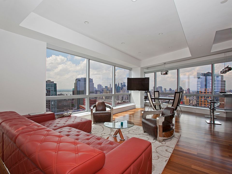 1st image of 150 Myrtle Ave Ph 3403