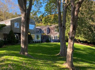 63 Georgica Rd, East Hampton, NY 11937