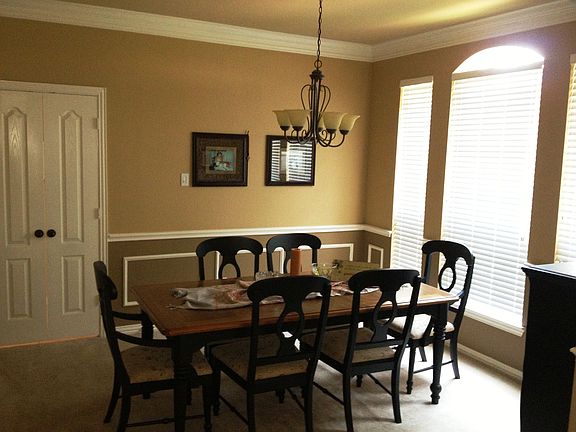 Formal Dining (view 2)