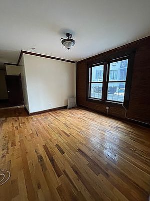4th image of 2011 Newkirk Ave APT A7
