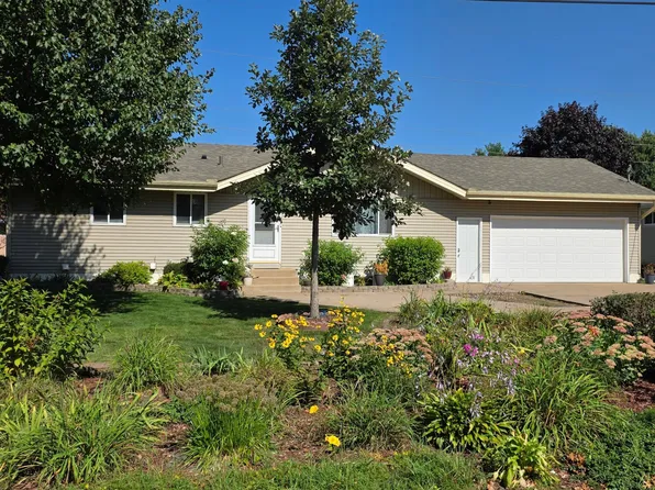 1653 123rd Ave NE, Blaine, MN 55449