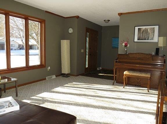 4th image of 152530 Hollibush Ln
