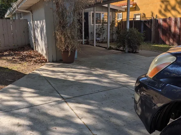 2315 Ralmar Ave, East Palo Alto, CA 94303