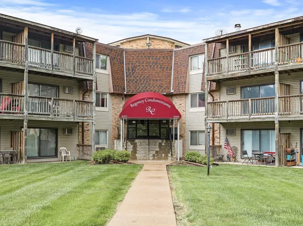 2009 E 122nd St APT C9, Burnsville, MN 55337