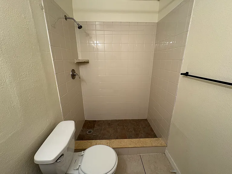 1948 Lake Atriums Cir #121 — Photo 18