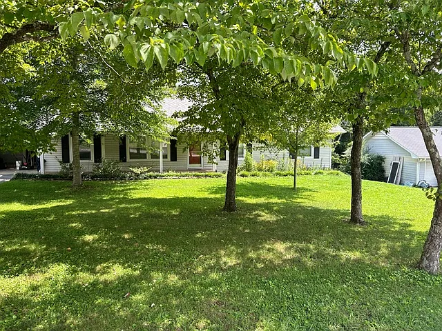 11808 Autumn Leaves Ln — Photo 1
