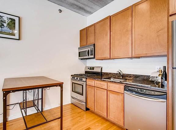 3rd image of 630 N Franklin St APT 420