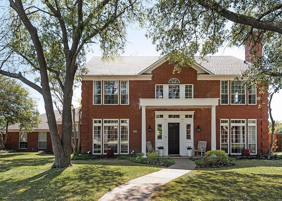 1st image of 2684 Clear Springs Ct
