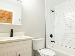 5658 N Ridge Ave #3RKMA6XQR, Chicago, IL 60660