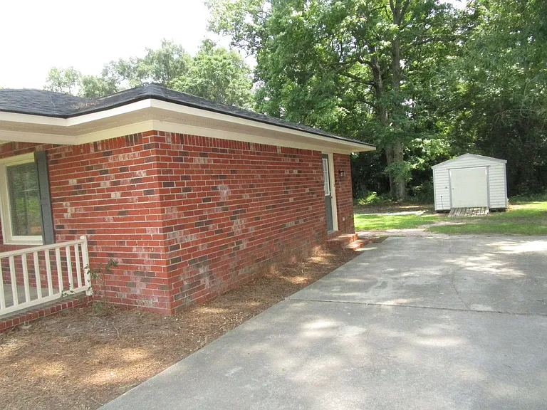 1320 Race Track Rd — Photo 9