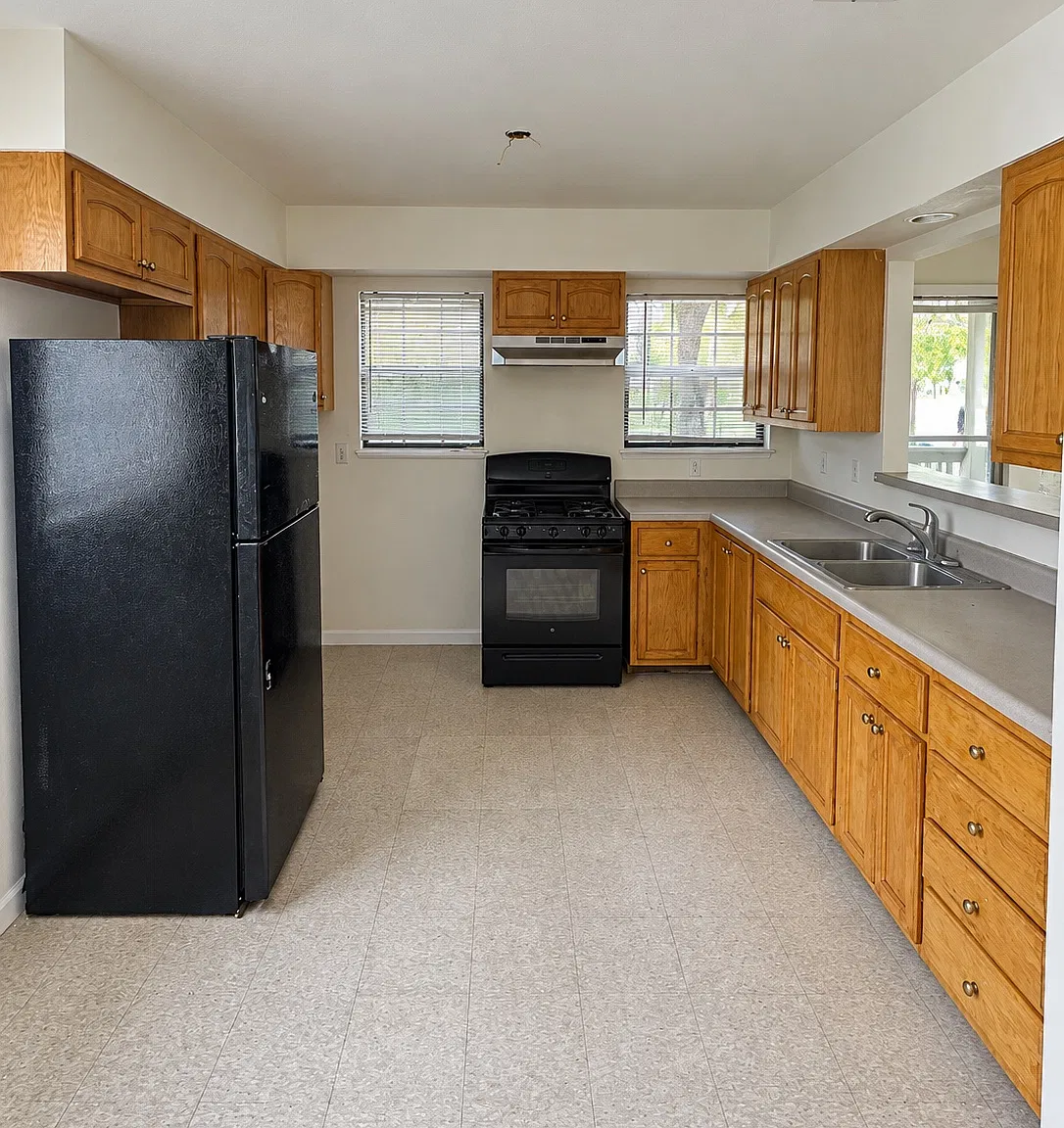 3 bed, 1850 sqft, $1,750 — Photo 2