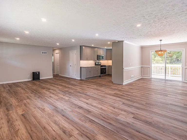 1115 Washington Ave — Photo 12