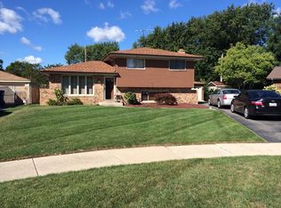 13448 Loomis Ct, Crestwood, IL 60445